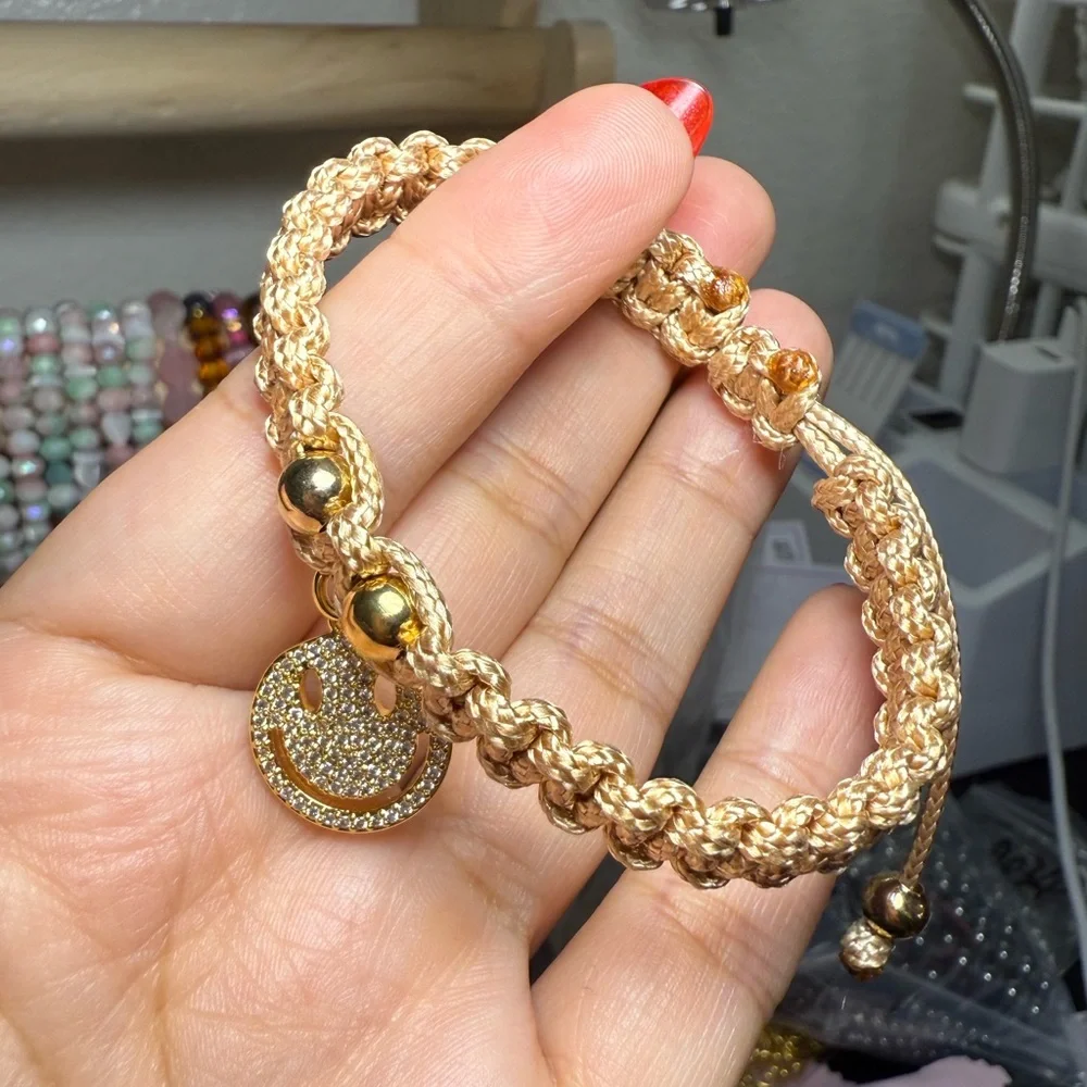 โจ Golden Smiles Macrame Bracelet โจ - Picture 2 of 3